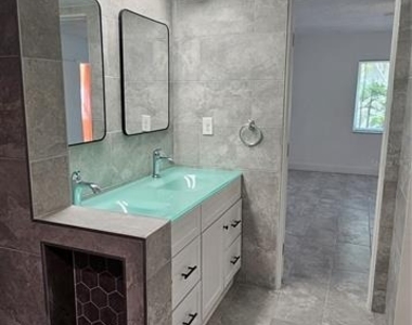 301 87th Avenue - Photo Thumbnail 12
