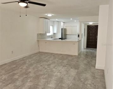301 87th Avenue - Photo Thumbnail 7