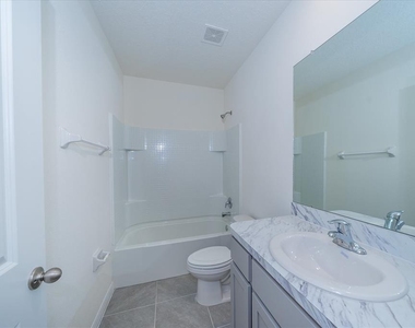 16642 Maude Drive - Photo Thumbnail 16