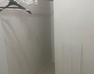 1349 Pierce Street - Photo Thumbnail 5