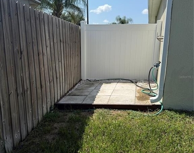 16212 Coopers Hawk Avenue - Photo Thumbnail 13
