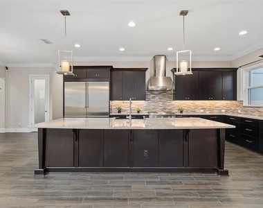 9462 Becker Court - Photo Thumbnail 14
