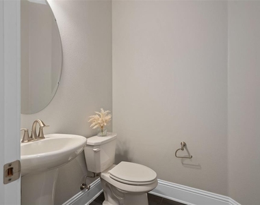 9462 Becker Court - Photo Thumbnail 28