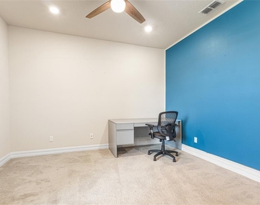 5517 Potenza Drive - Photo Thumbnail 18