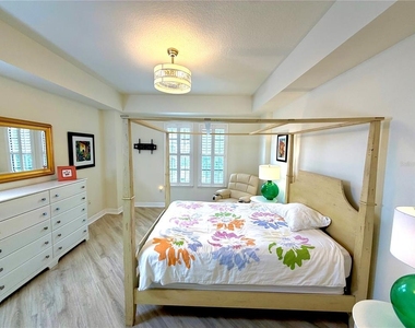 501 Mirasol Circle - Photo Thumbnail 8