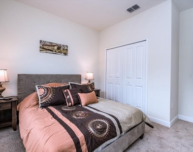 9047 Dogleg Drive - Photo Thumbnail 3
