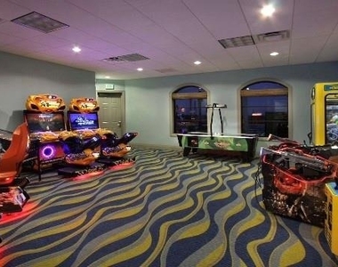 9047 Dogleg Drive - Photo Thumbnail 18