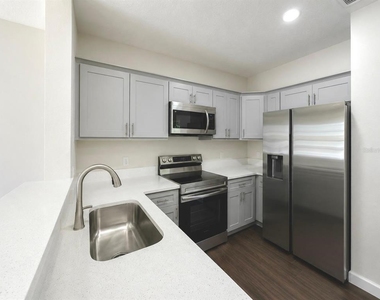 2540 Nw 2 Street - Photo Thumbnail 3