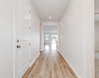 7910 Waterfield Avenue - Photo Thumbnail 3