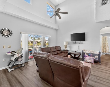 1202 Cumbrian Lakes Court - Photo Thumbnail 9