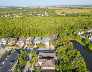 9516 Piccadilly Sky Way - Photo Thumbnail 5