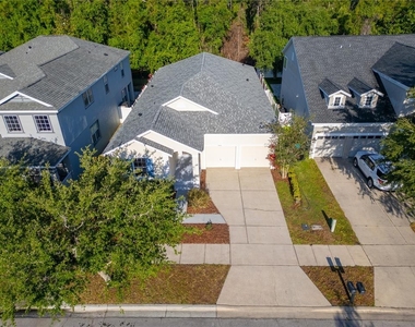 9516 Piccadilly Sky Way - Photo Thumbnail 1
