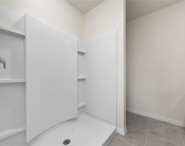 2667 Swooping Sparrow Drive - Photo Thumbnail 10