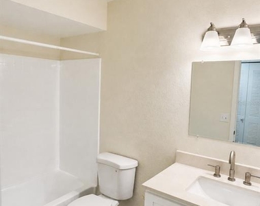 5156 Conroy Road - Photo Thumbnail 7