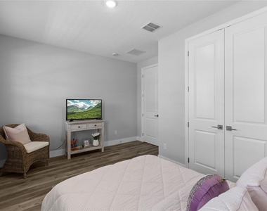 2205 Broadbrook Drive - Photo Thumbnail 20