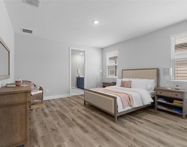 2205 Broadbrook Drive - Photo Thumbnail 16