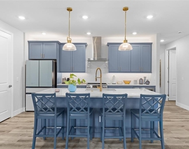 2205 Broadbrook Drive - Photo Thumbnail 10