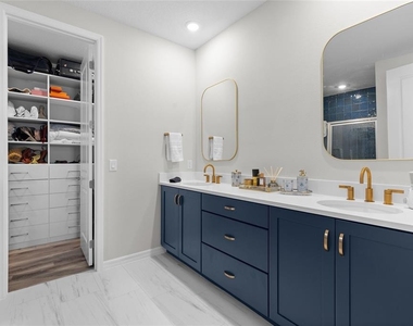 2205 Broadbrook Drive - Photo Thumbnail 17