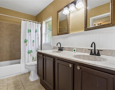 3123 Lawrence Street - Photo Thumbnail 14