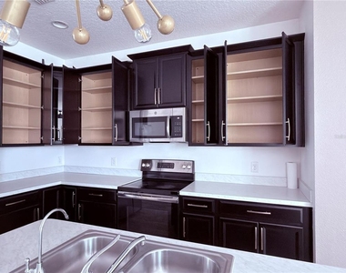253 Luxmore Road - Photo Thumbnail 24
