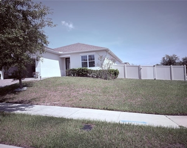 253 Luxmore Road - Photo Thumbnail 1