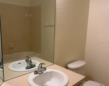 2525 San Tecla Street - Photo Thumbnail 6