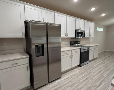 3139 Laurel Oak Lane - Photo Thumbnail 20