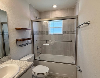 3139 Laurel Oak Lane - Photo Thumbnail 12
