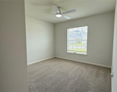 3139 Laurel Oak Lane - Photo Thumbnail 5
