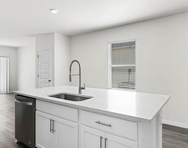 1628 Hummingbird Road - Photo Thumbnail 7