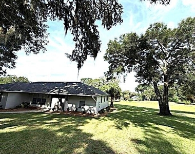 8985 Sw 196th Terrace Road - Photo Thumbnail 2
