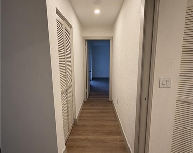 8985 Sw 196th Terrace Road - Photo Thumbnail 11