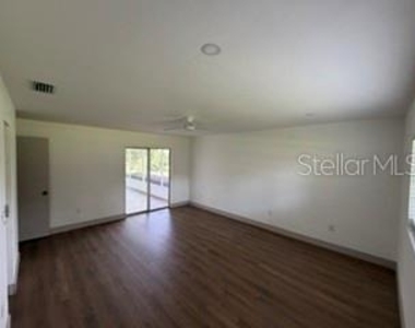 8985 Sw 196th Terrace Road - Photo Thumbnail 3