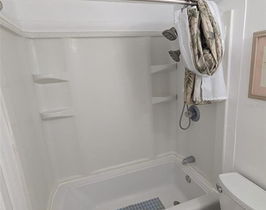 6635 Se 221st Street - Photo Thumbnail 16