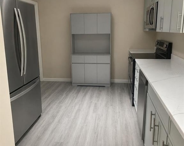 1137 Maple Creek Court - Photo Thumbnail 2