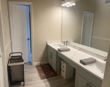 1137 Maple Creek Court - Photo Thumbnail 6