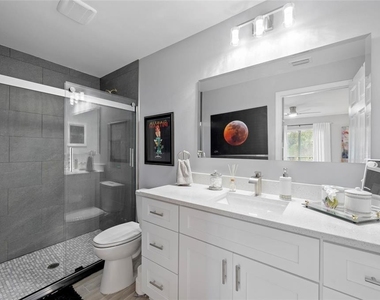 2100 Como Street - Photo Thumbnail 26