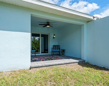 2100 Como Street - Photo Thumbnail 9