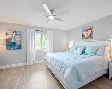 2100 Como Street - Photo Thumbnail 23