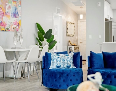 2100 Como Street - Photo Thumbnail 18
