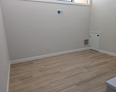 3850 Mariners Walk - Photo Thumbnail 19