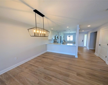 3850 Mariners Walk - Photo Thumbnail 7
