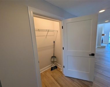 3850 Mariners Walk - Photo Thumbnail 21