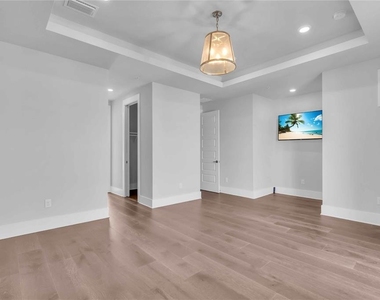 506 Laurel Park Drive - Photo Thumbnail 17