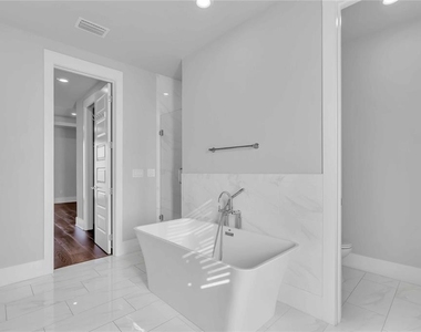 506 Laurel Park Drive - Photo Thumbnail 19