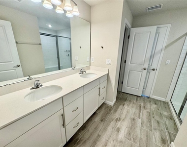 5424 Peaceful Creek Cove - Photo Thumbnail 43
