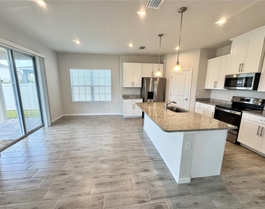 5424 Peaceful Creek Cove - Photo Thumbnail 15