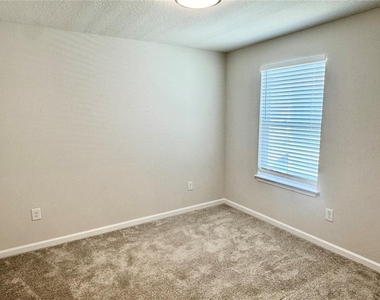 5424 Peaceful Creek Cove - Photo Thumbnail 33