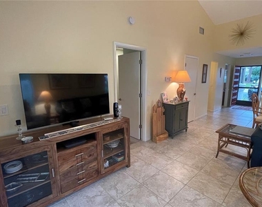 5256 Myrtlewood Road - Photo Thumbnail 8
