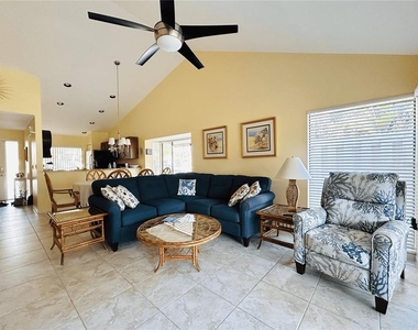 5256 Myrtlewood Road - Photo Thumbnail 7